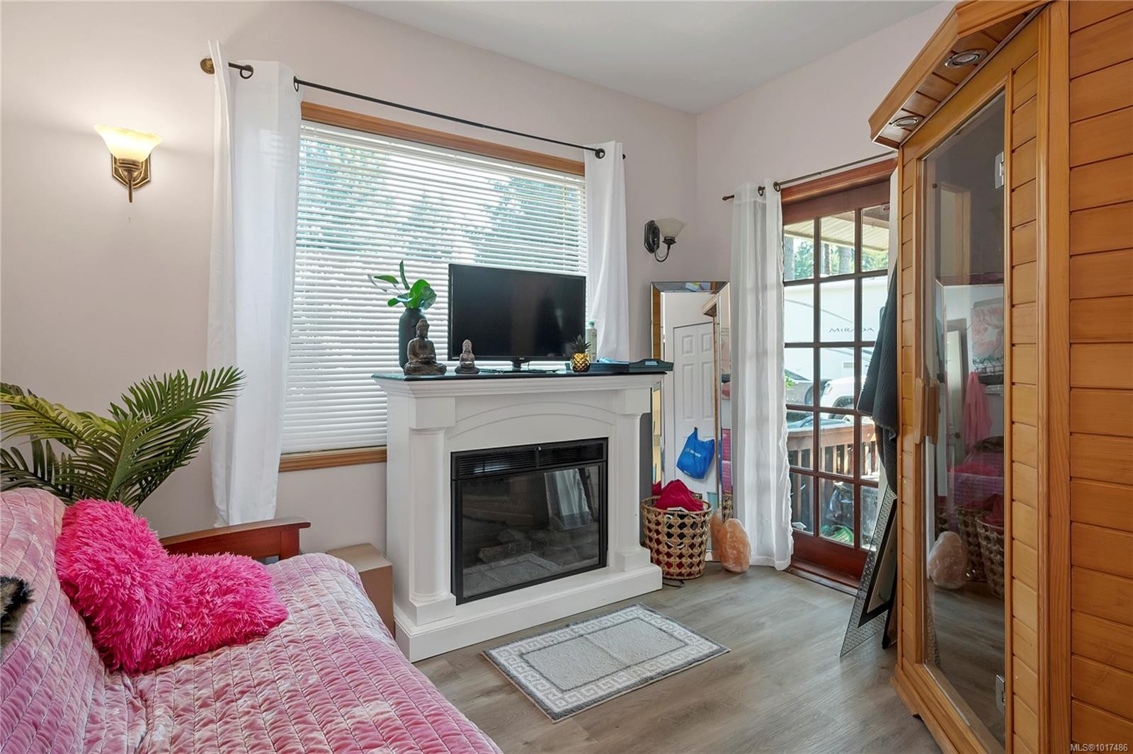 8856 Mclarey Ave, Black Creek, BC