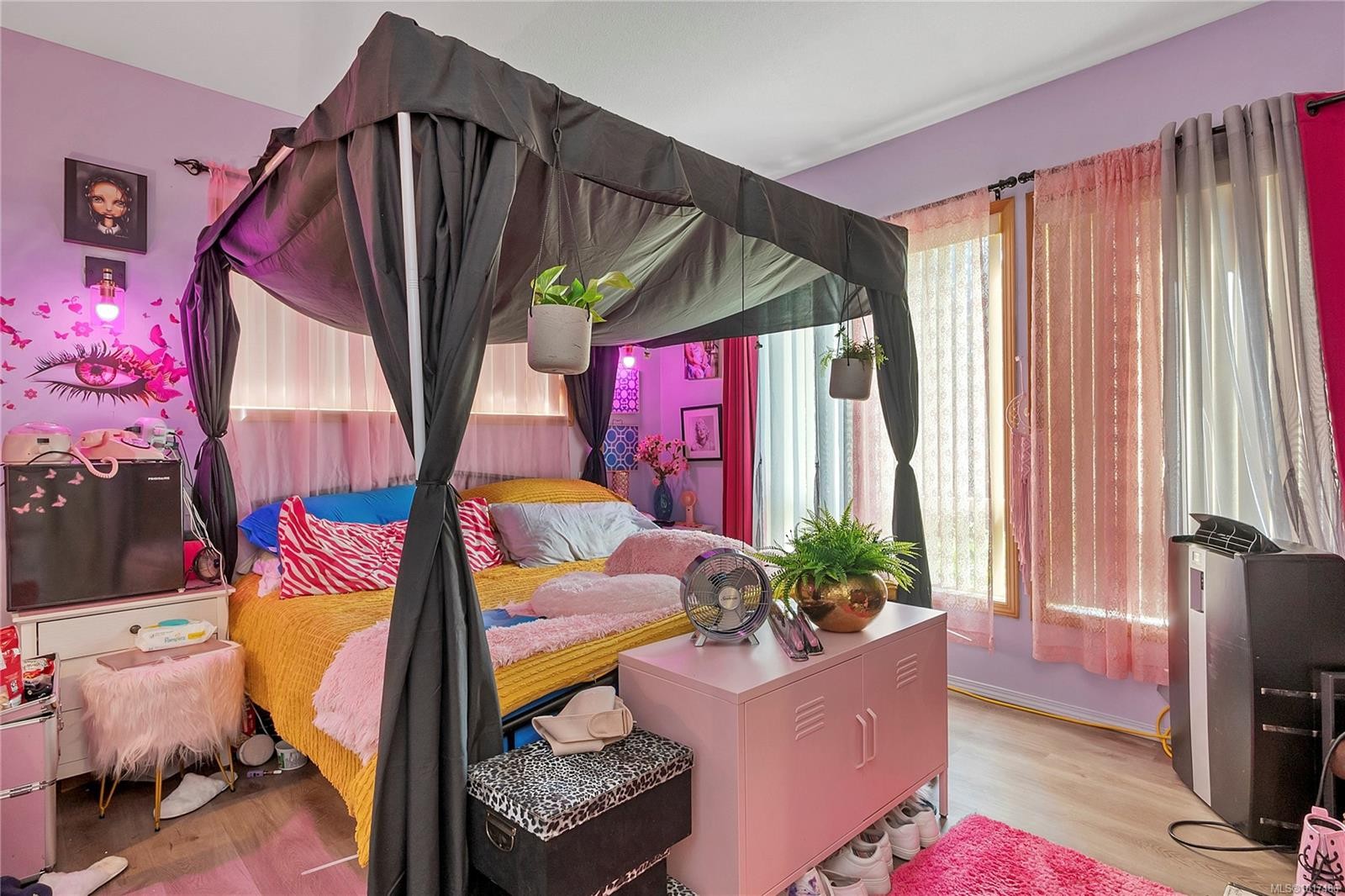 8856 Mclarey Ave, Black Creek, BC