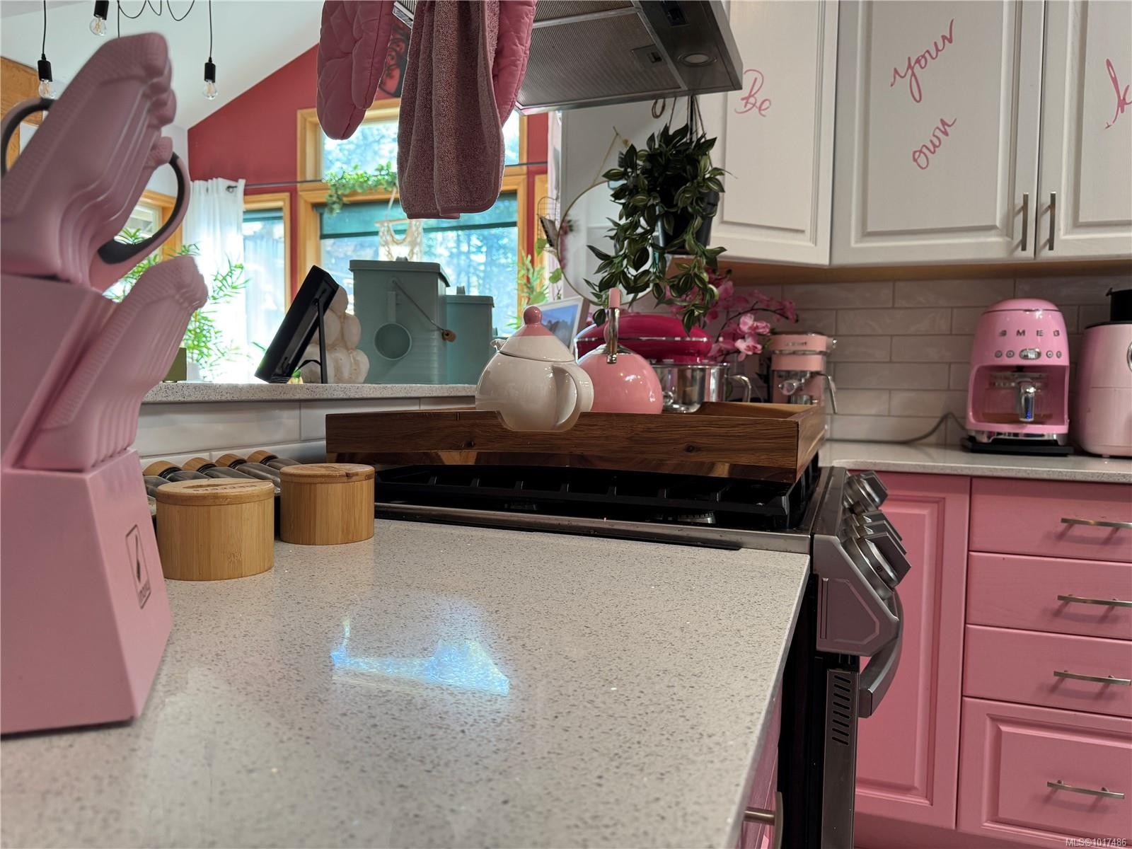 8856 Mclarey Ave, Black Creek, BC