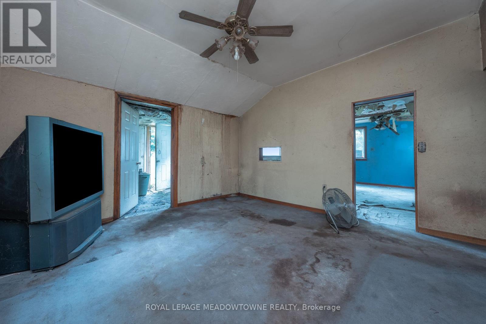 12363 Elizabeth Street, Halton Hills, ON - Indoor Photo Showing Other Room