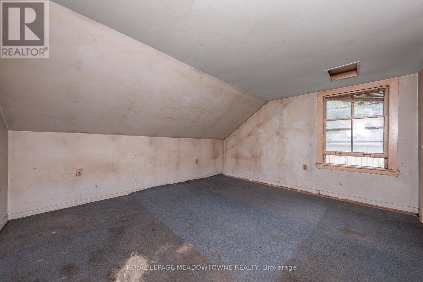 12363 Elizabeth Street, Halton Hills, ON - Indoor Photo Showing Other Room