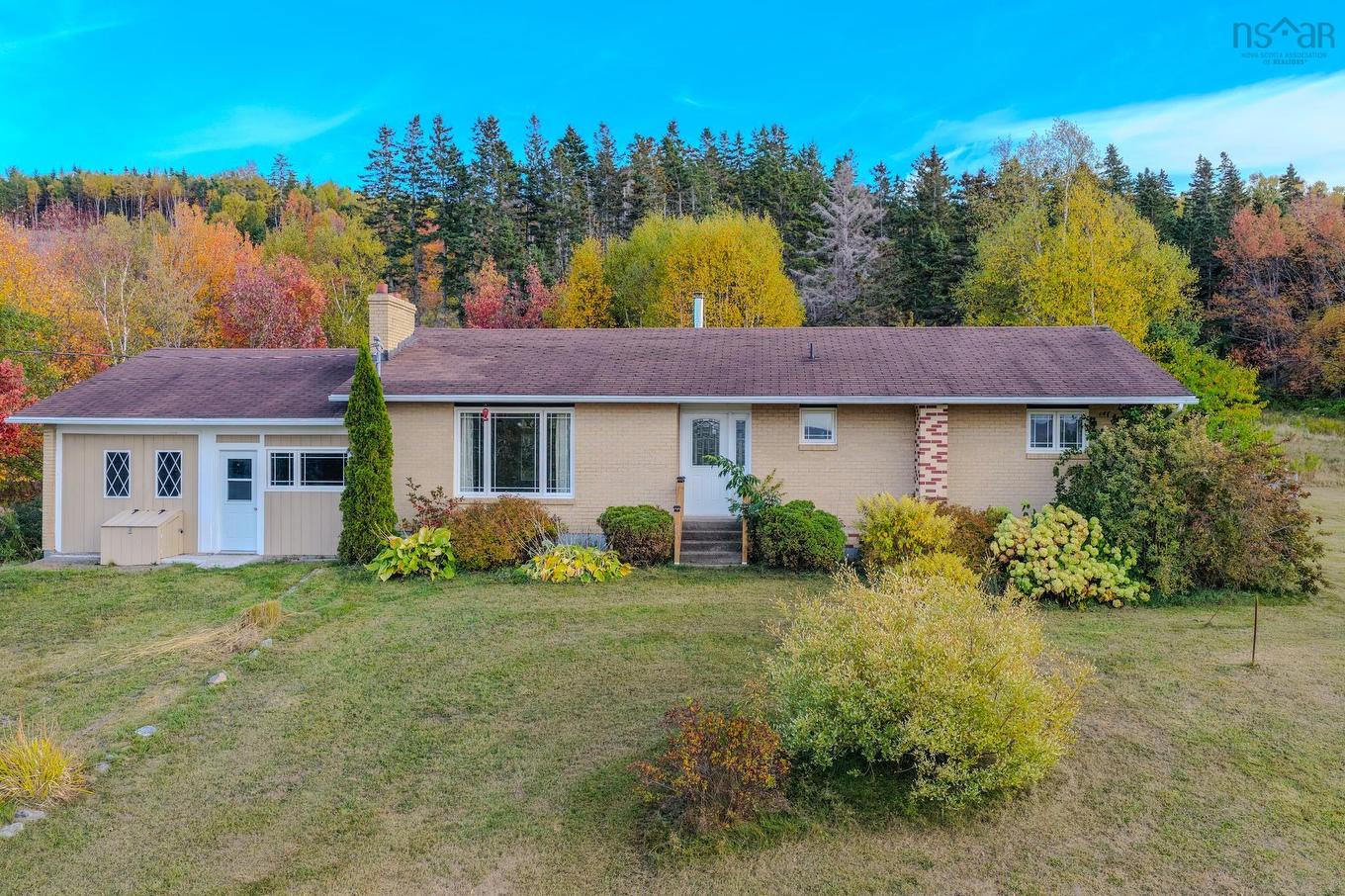 7587 East Bay Highway, Big Pond, NS