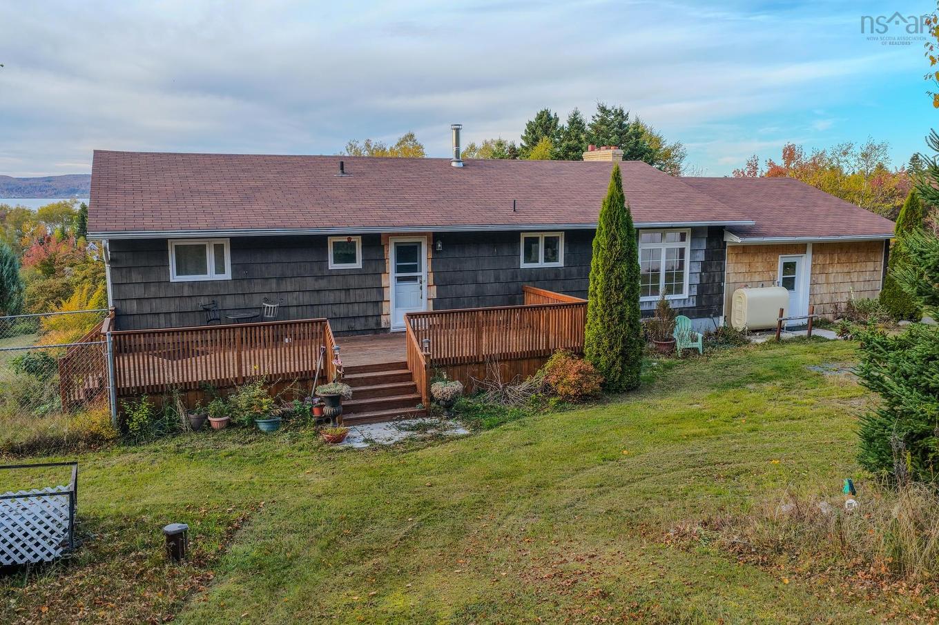 7587 East Bay Highway, Big Pond, NS