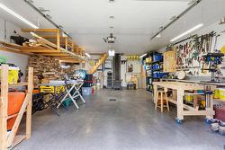 Garage -