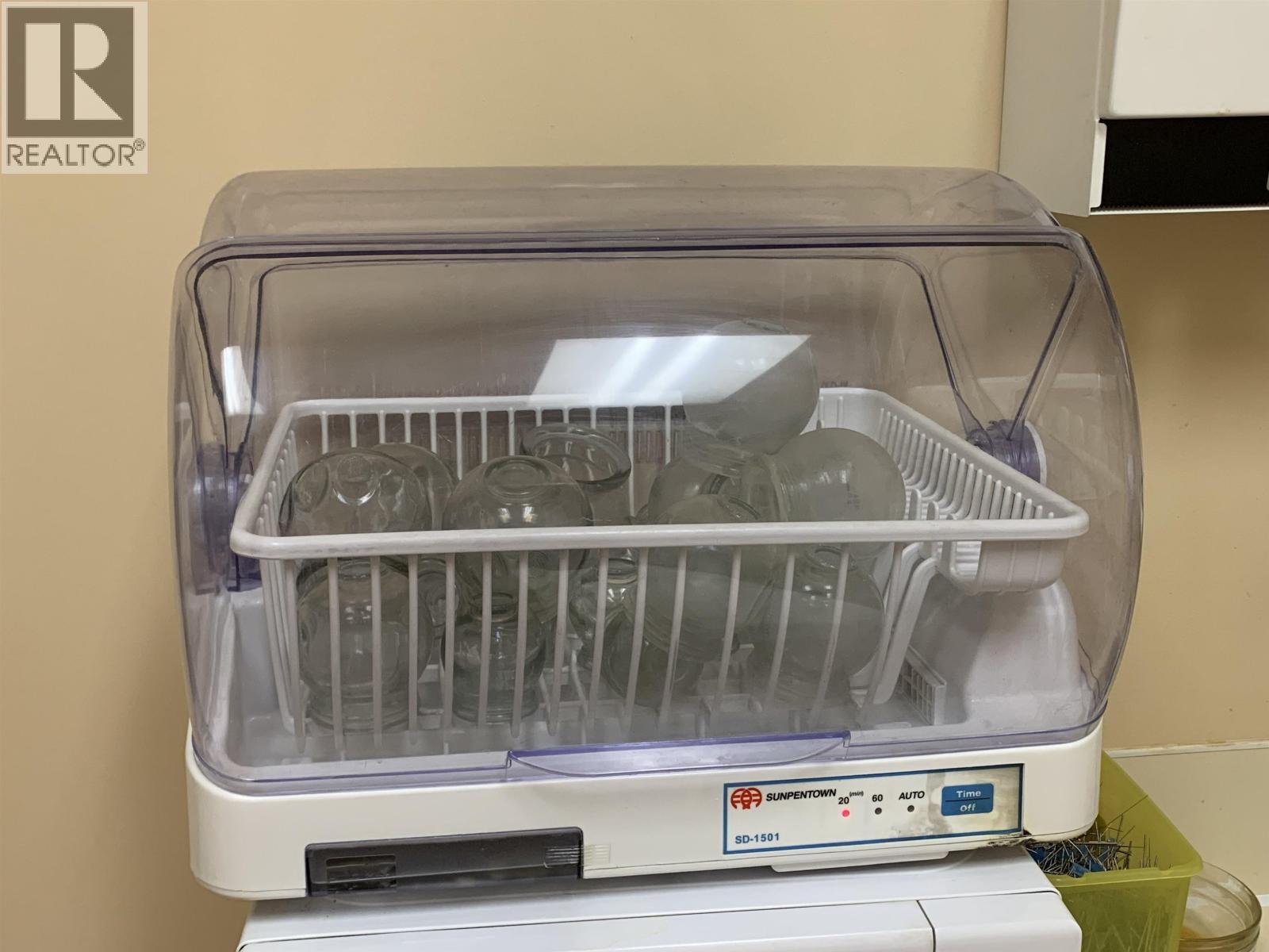 4910 Fraser Street, Vancouver, BC