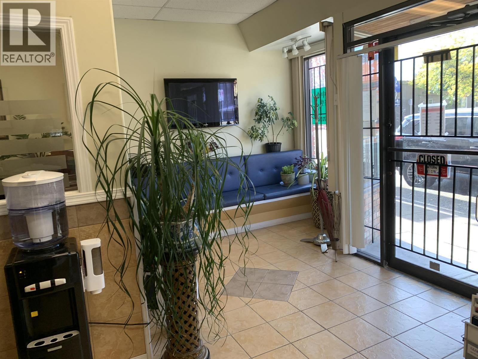 4910 Fraser Street, Vancouver, BC