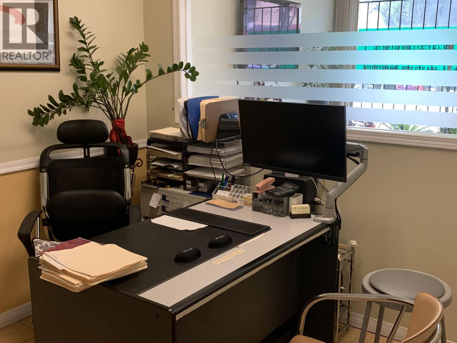 4190 Fraser Street, Vancouver, BC