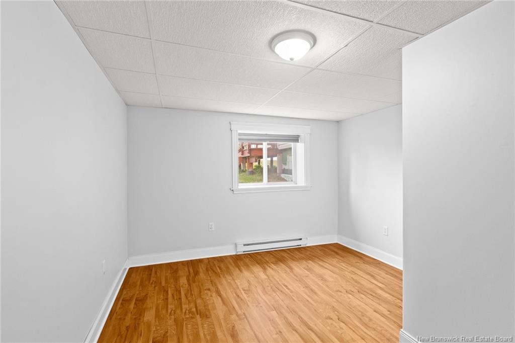 2535 Route 102, Lincoln, NB