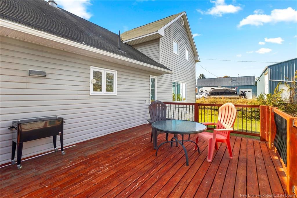 2535 Route 102, Lincoln, NB