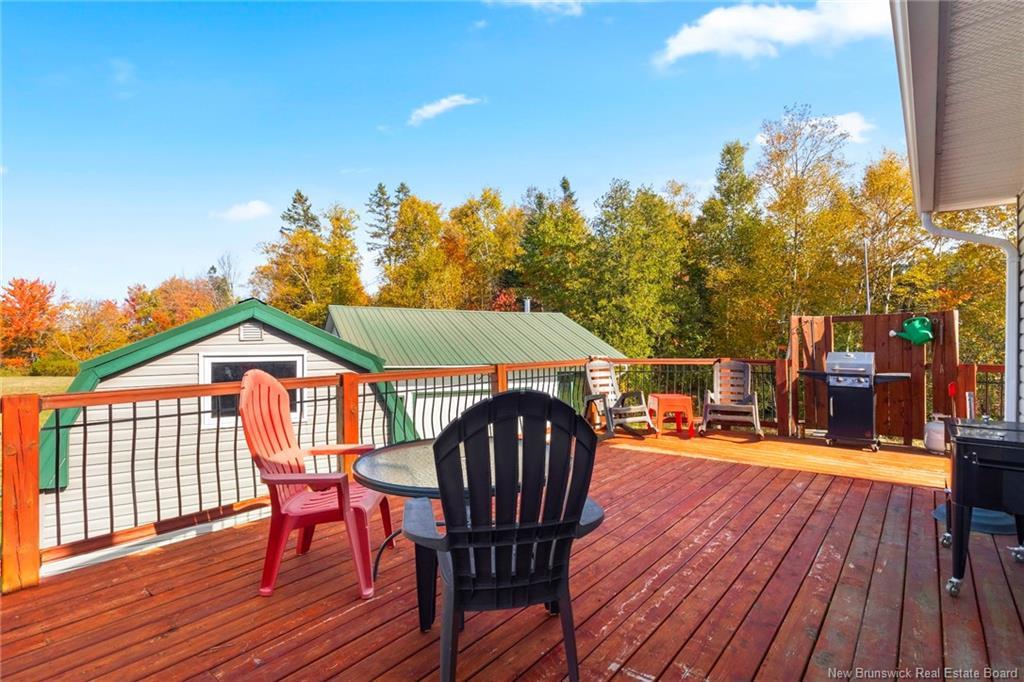 2535 Route 102, Lincoln, NB