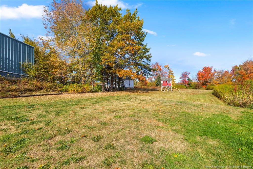 2535 Route 102, Lincoln, NB