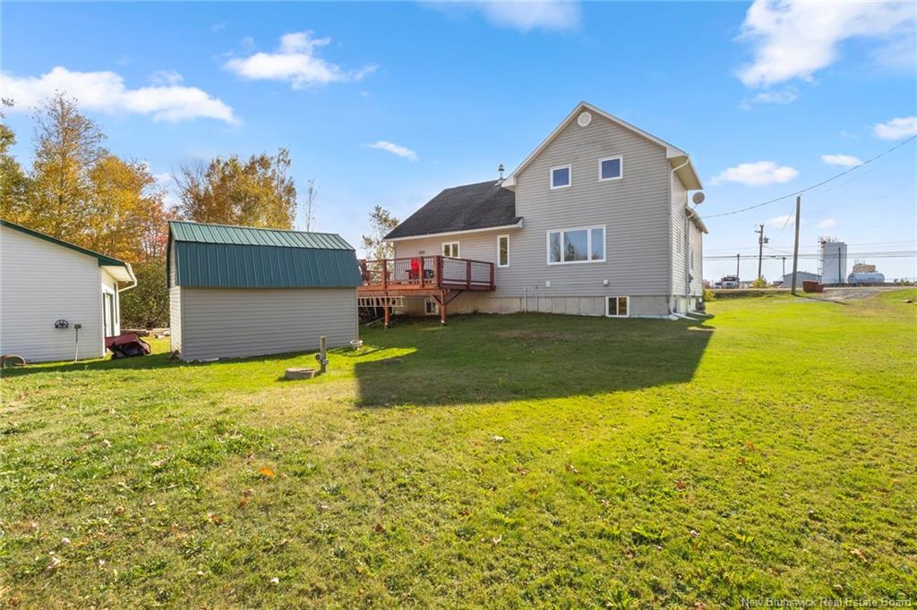 2535 Route 102, Lincoln, NB