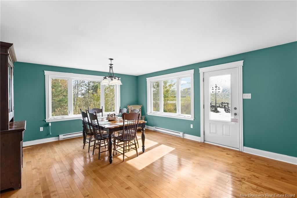 2535 Route 102, Lincoln, NB