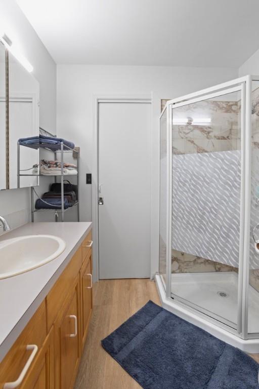 730 Canyon-Lister Road, Lister, BC - Indoor Photo Showing Bathroom