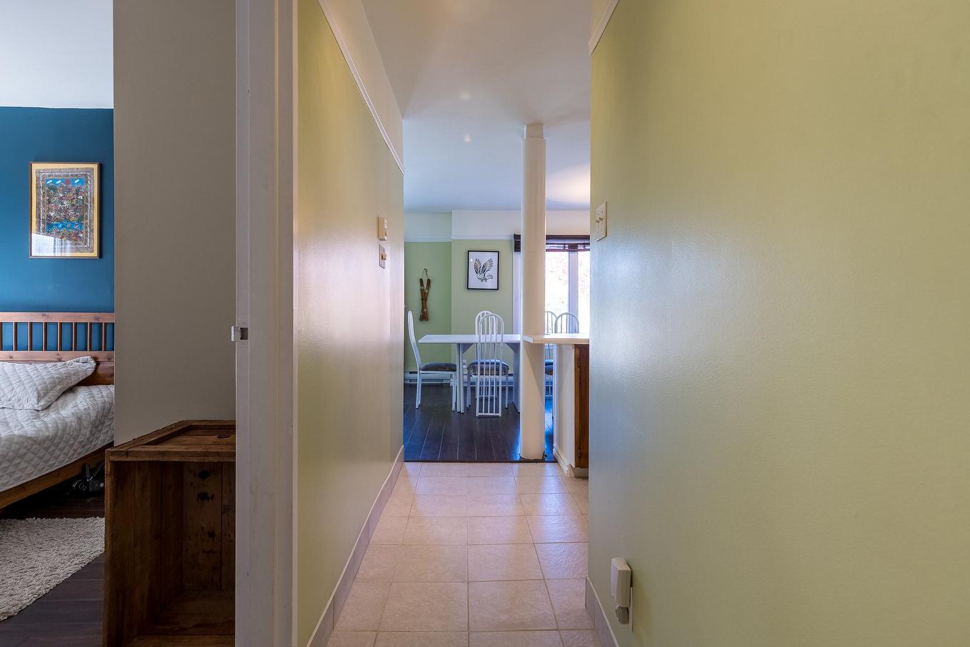 Passageway - 309-556 Ch. Réal, Sutton, QC - Indoor Photo Showing Other Room