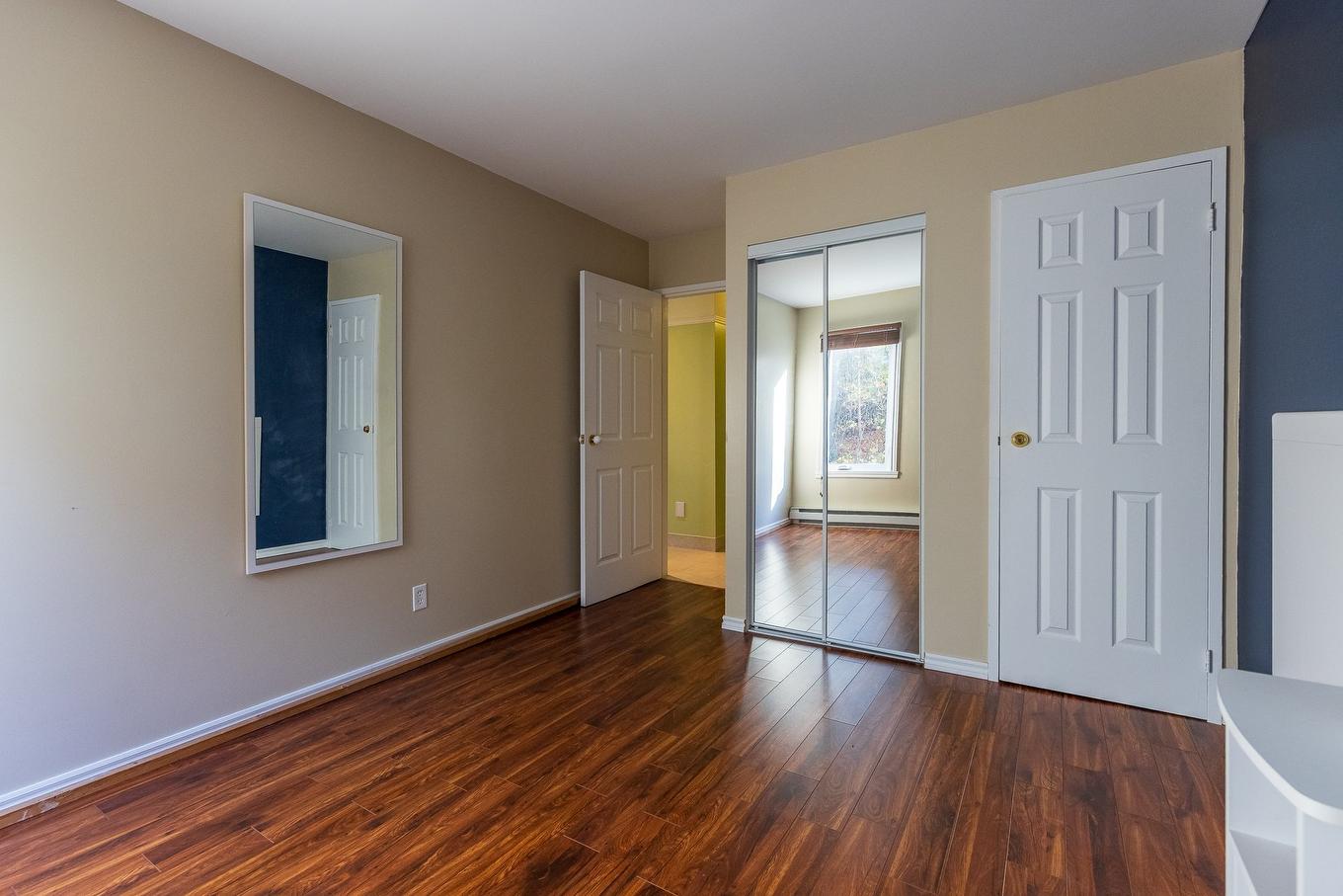 Bedroom - 309-556 Ch. Réal, Sutton, QC - Indoor Photo Showing Other Room