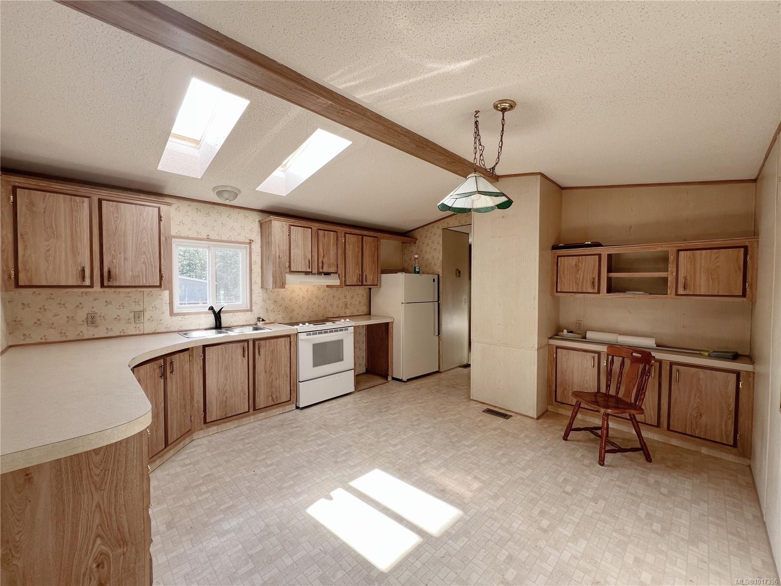 602 Matchlee Dr, Gold River, BC