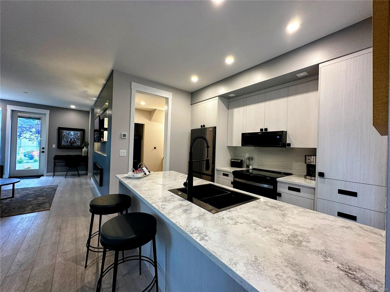 7-1175 Resort Dr, Parksville, BC