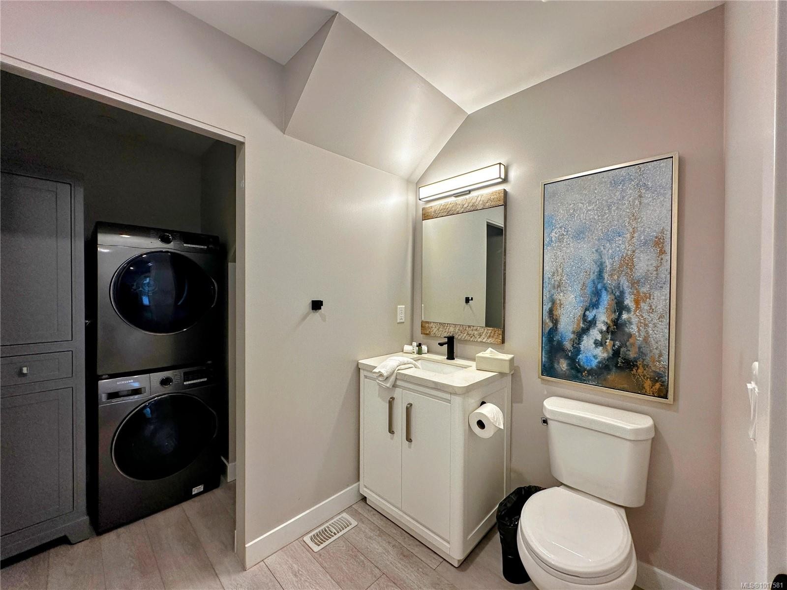 7-1175 Resort Dr, Parksville, BC