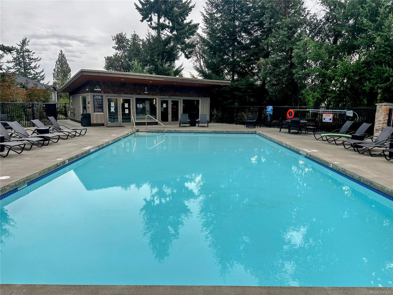 7-1175 Resort Dr, Parksville, BC