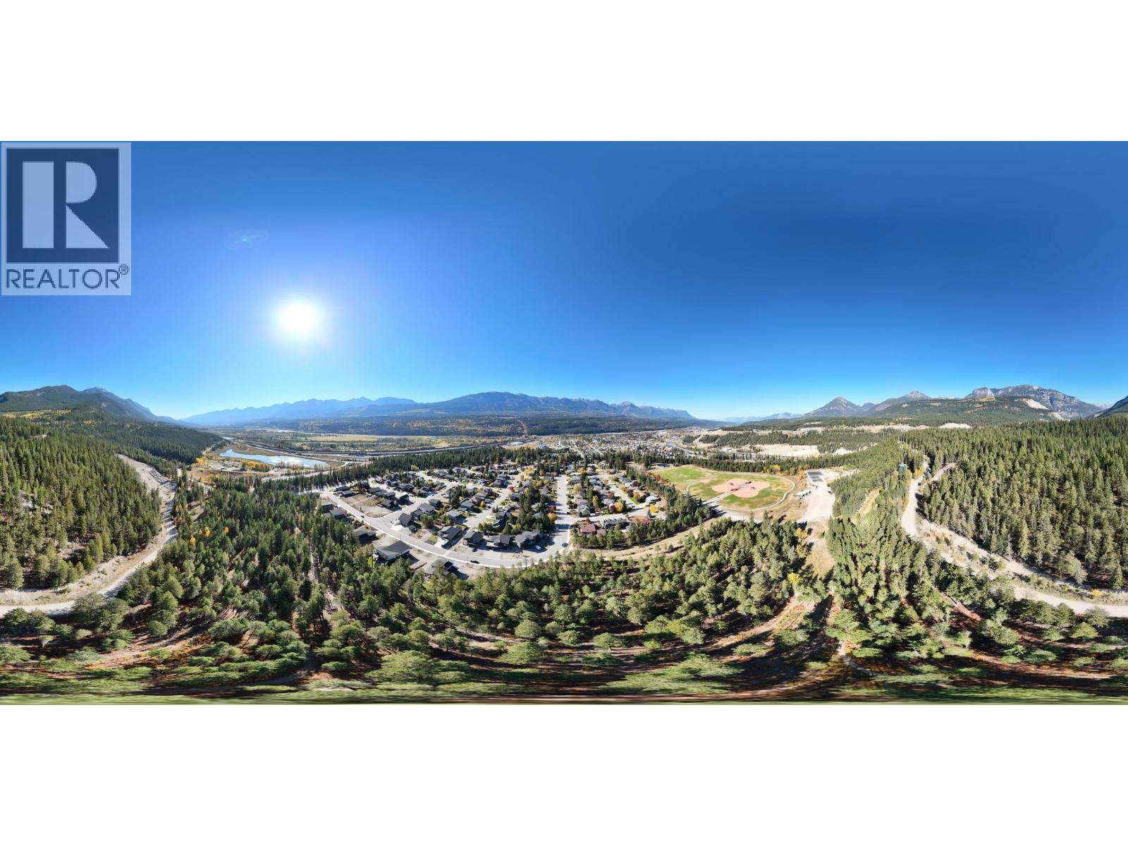 1541 Cedar Street, Golden, BC