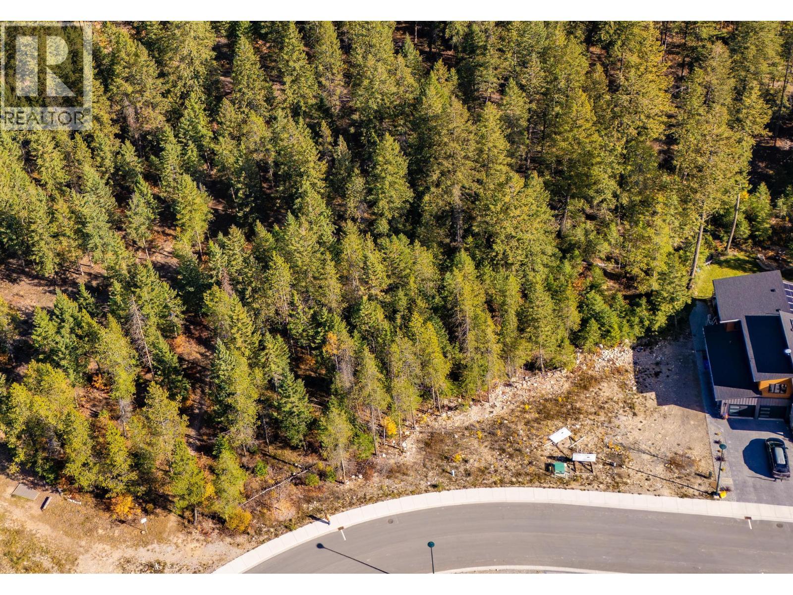 1541 Cedar Street, Golden, BC