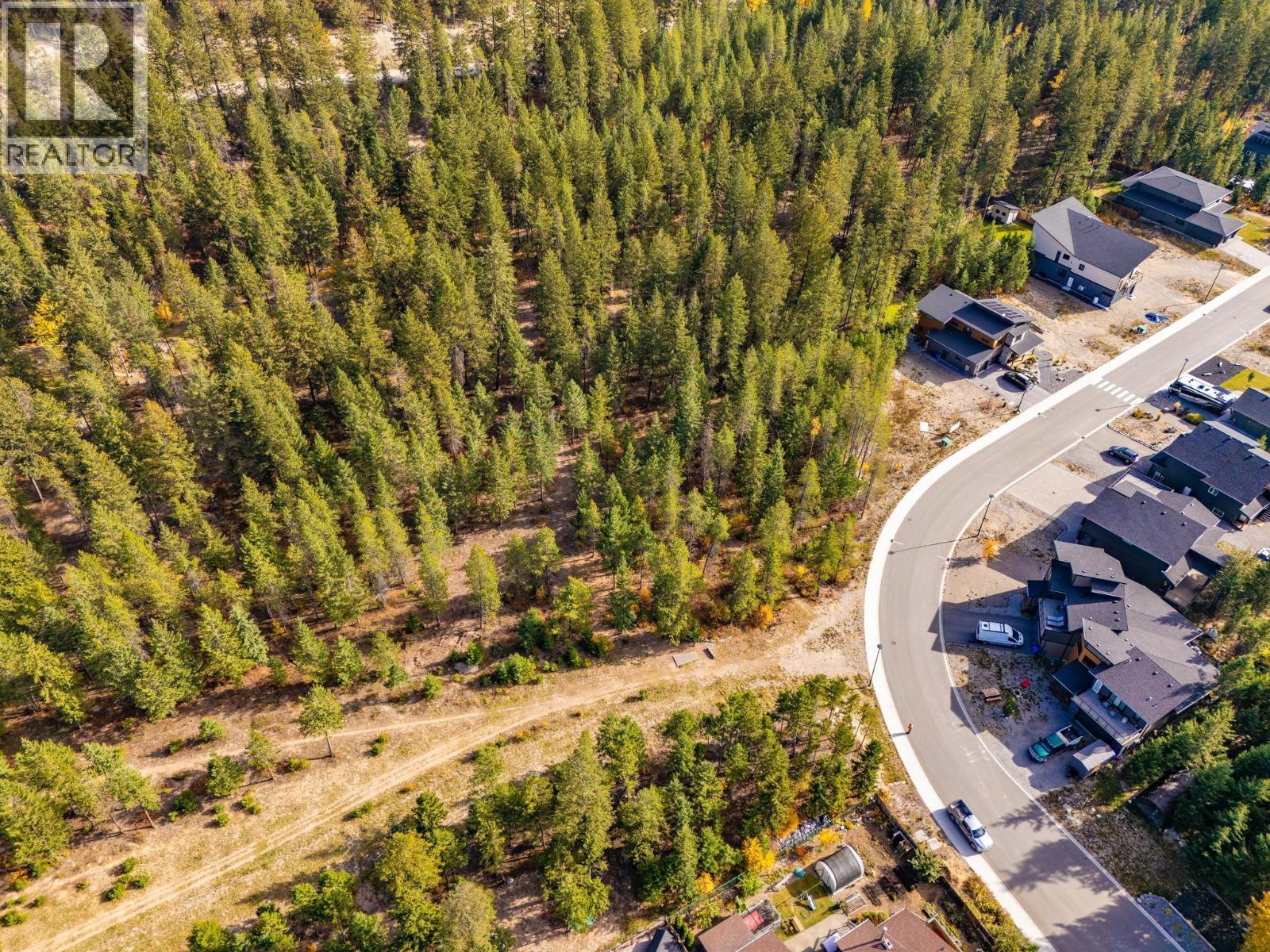 1541 Cedar Street, Golden, BC