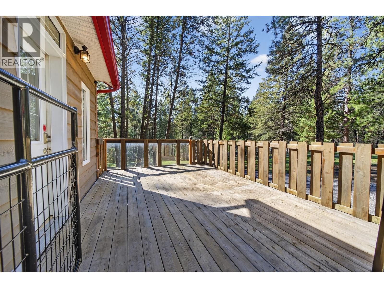 3306 Palmer Road, Baynes Lake, BC - Outdoor With Exterior