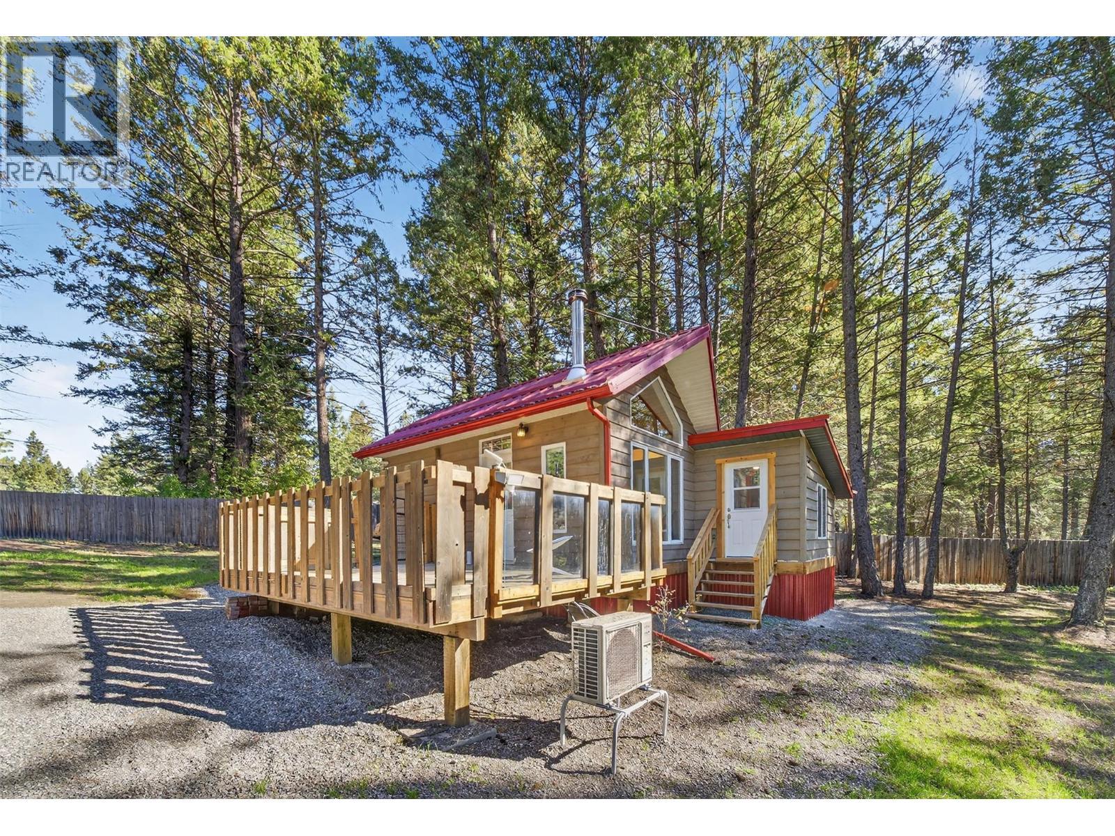 3306 Palmer Road, Baynes Lake, BC - Outdoor