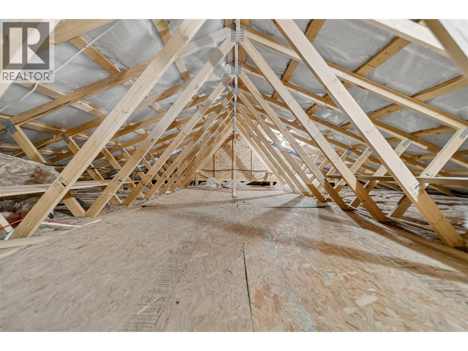 3306 Palmer Road, Baynes Lake, BC - Indoor Photo Showing Other Room