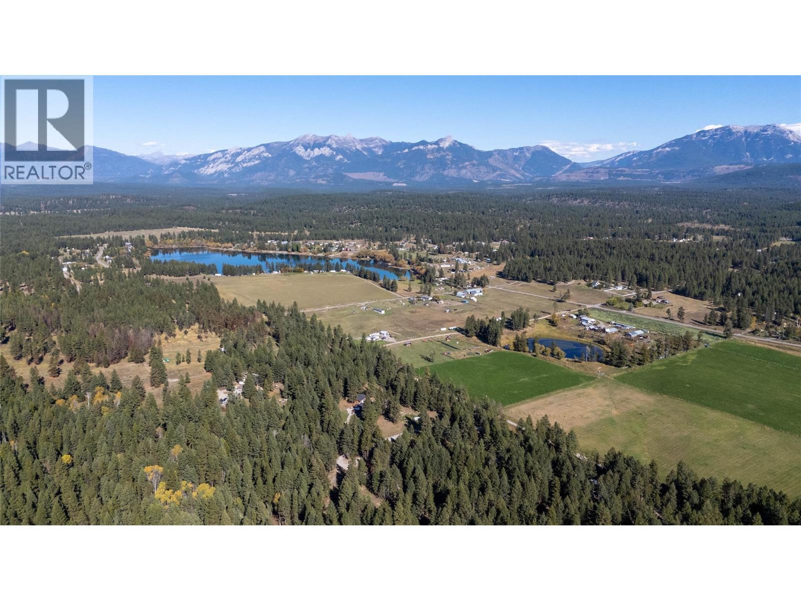 3306 Palmer Road, Baynes Lake, BC - Outdoor With View