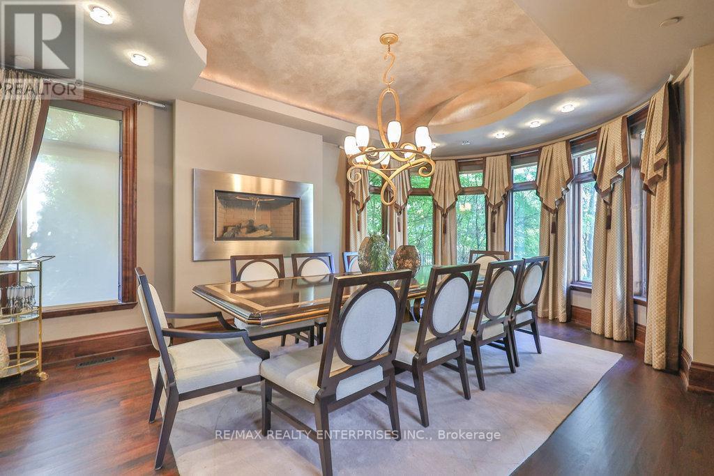 1500 Watersedge Road, Mississauga, ON - Indoor Photo Showing Dining Room