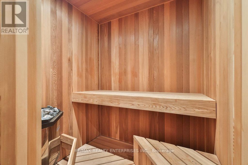 1500 Watersedge Road, Mississauga, ON - Indoor Photo Showing Other Room