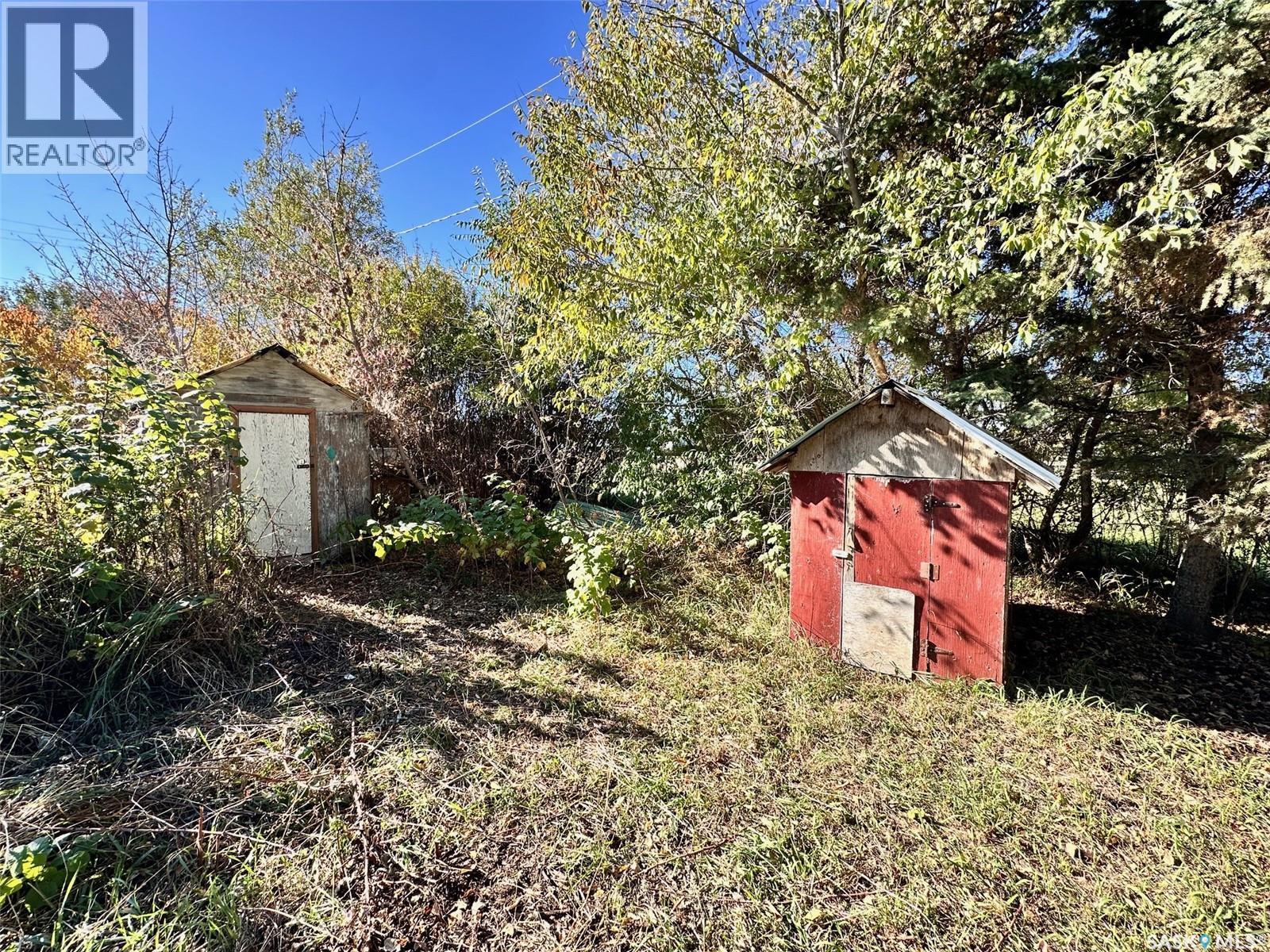 441 4Th Street, Leoville, SK - Outdoor