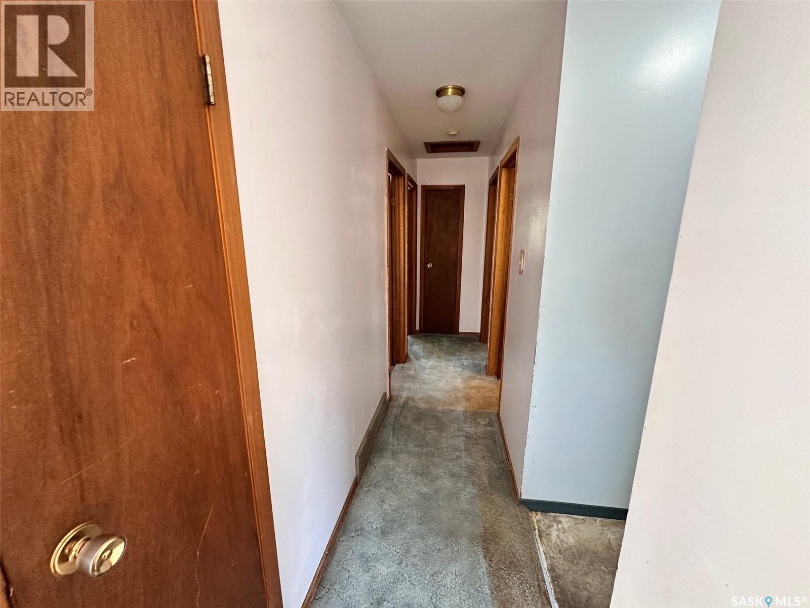 441 4Th Street, Leoville, SK - Indoor Photo Showing Other Room