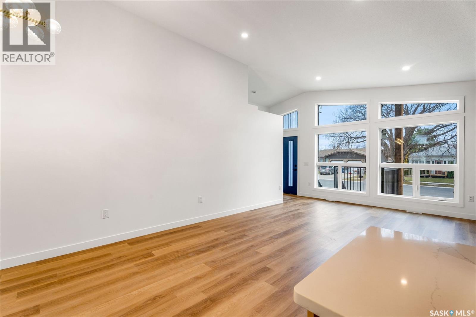 624 11Th Street, Humboldt, SK - Indoor