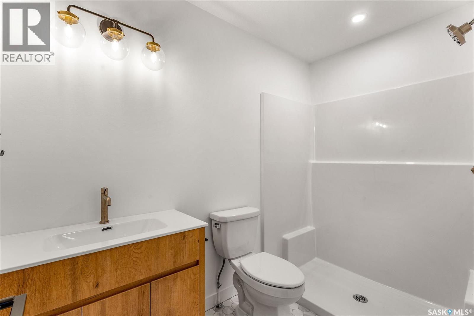 624 11Th Street, Humboldt, SK - Indoor Photo Showing Bathroom