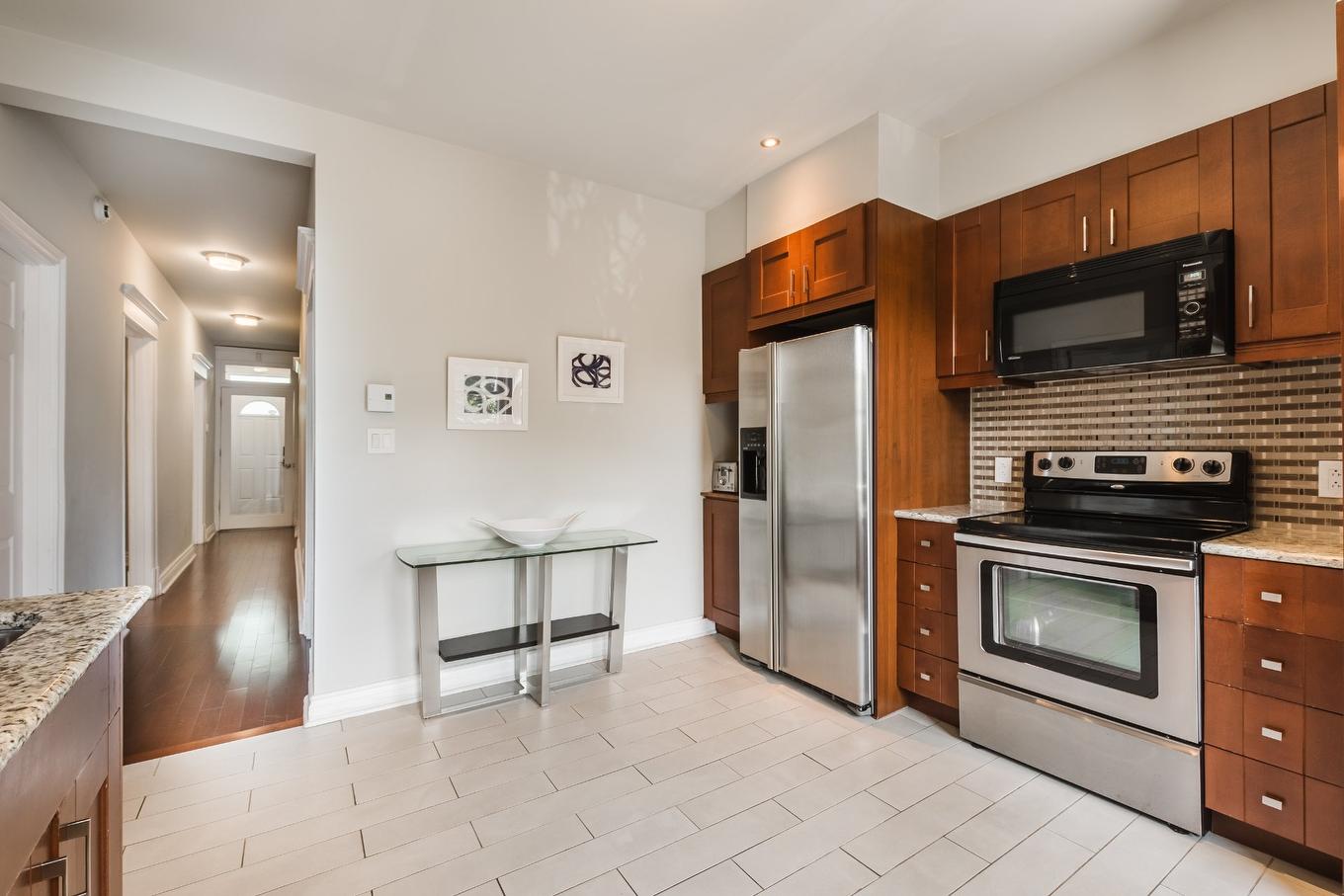 Kitchen - 1462 Rue De Chambly, Montréal (Mercier/Hochelaga-Maisonneuve), QC - Indoor Photo Showing Kitchen