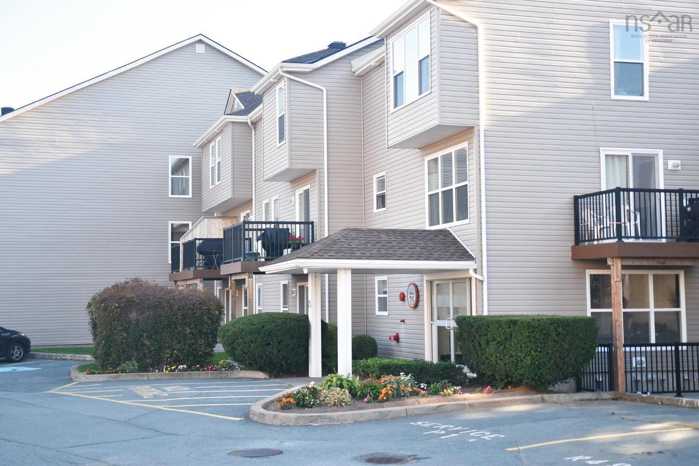 231 75 Colllins Grove, Dartmouth, NS