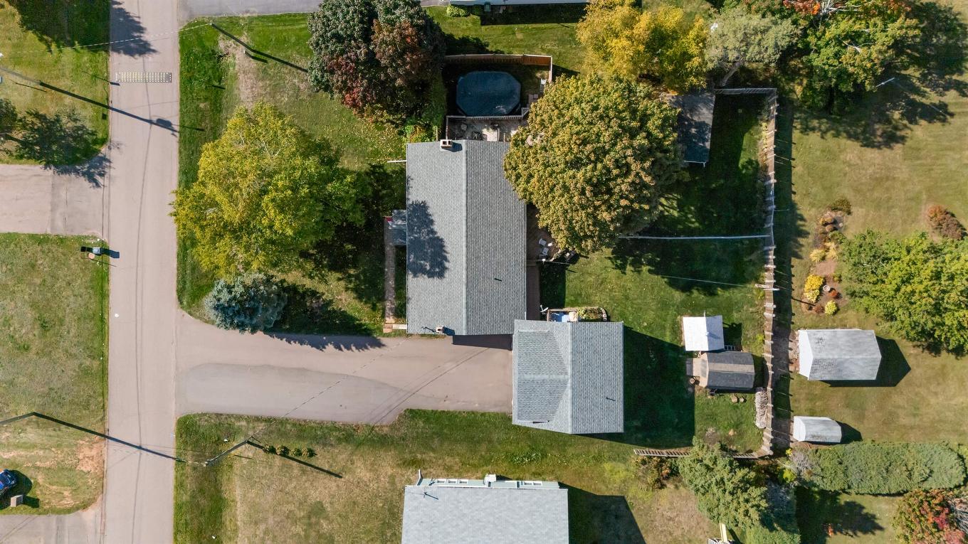 33 Marianne Drive, Cornwall, PE