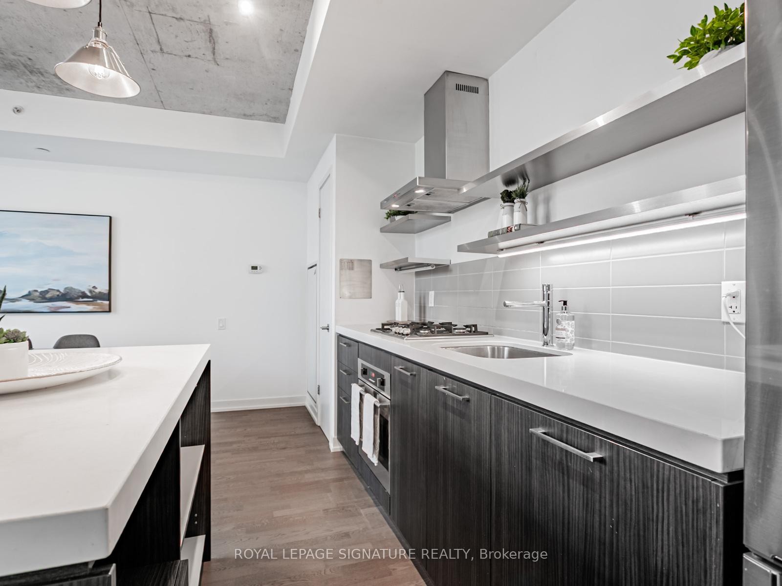 418-560 King Street W, Toronto, ON - Indoor Photo Showing Kitchen