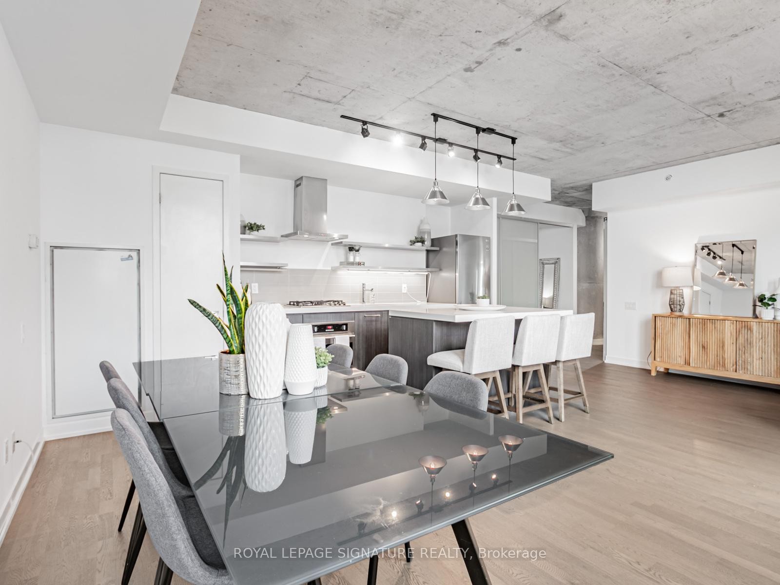 418-560 King Street W, Toronto, ON - Indoor