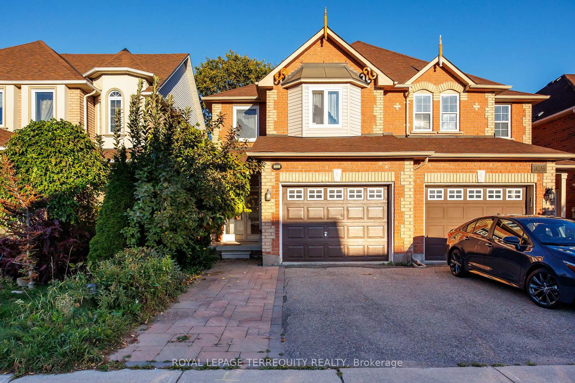 111 English Oak Drive, Richmond Hill, ON