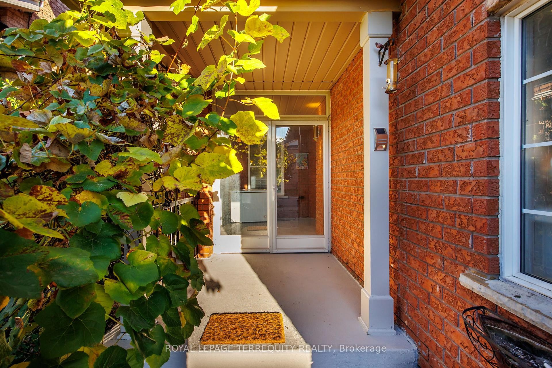 111 English Oak Drive, Richmond Hill, ON