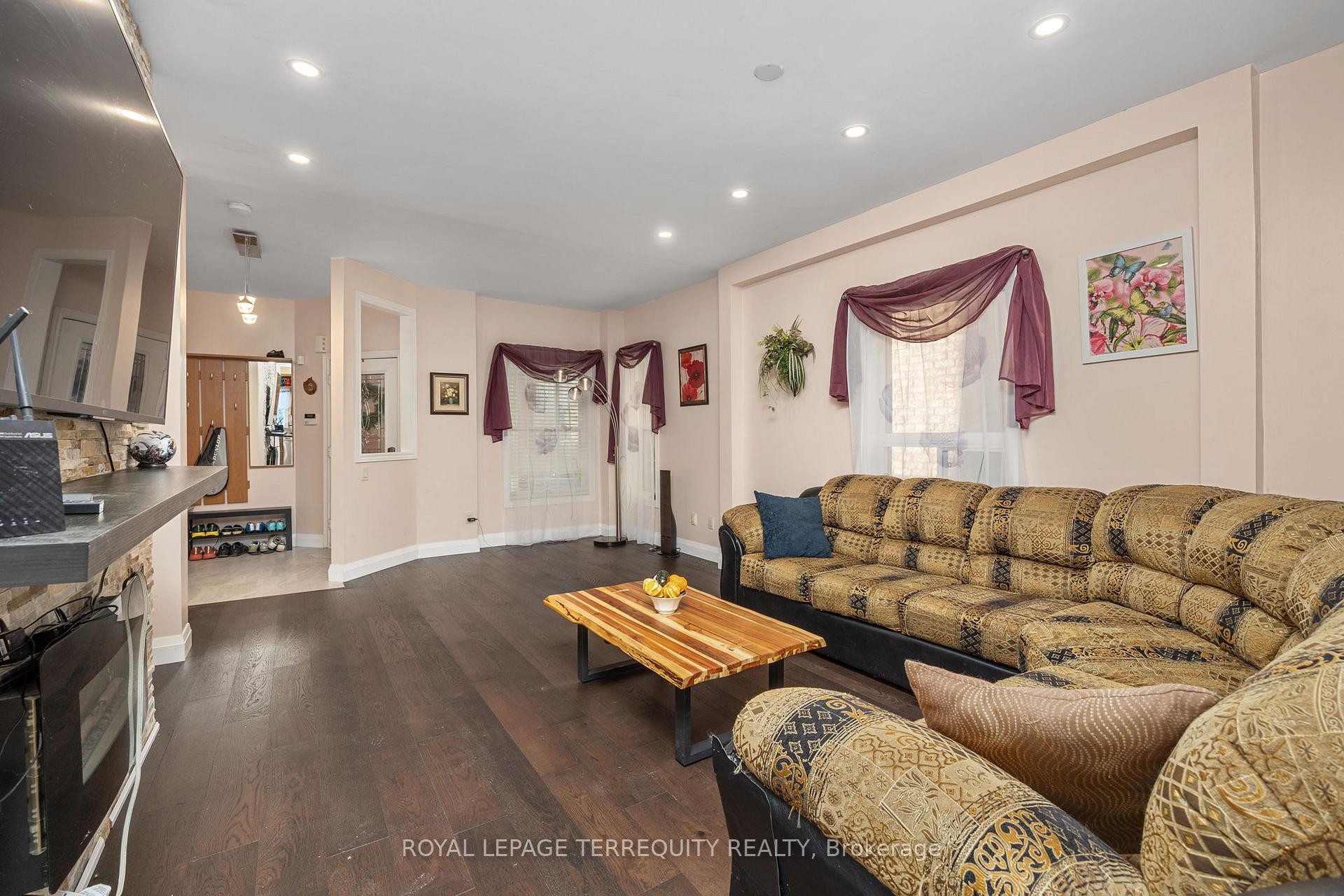 111 English Oak Drive, Richmond Hill, ON