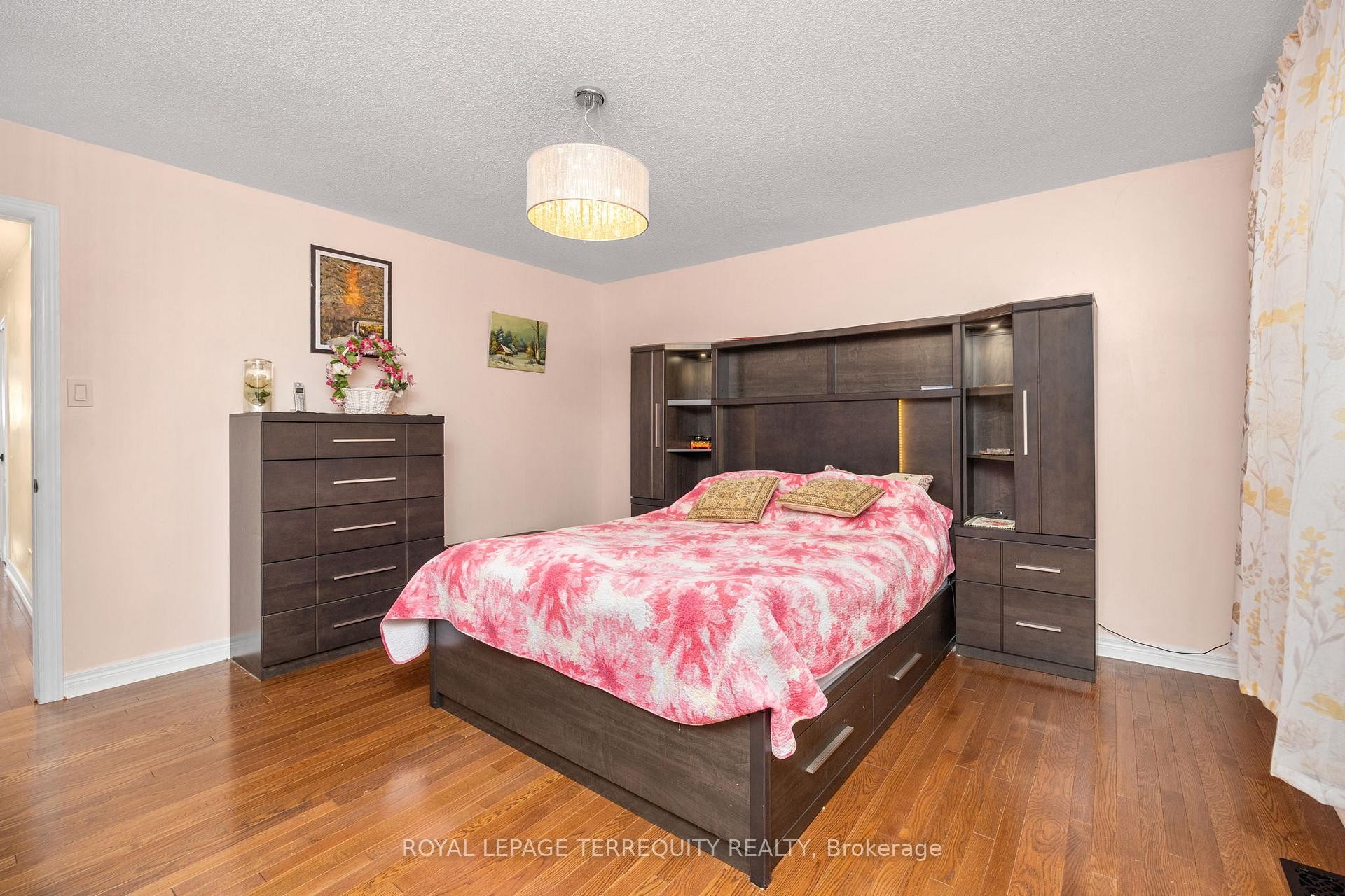 111 English Oak Drive, Richmond Hill, ON