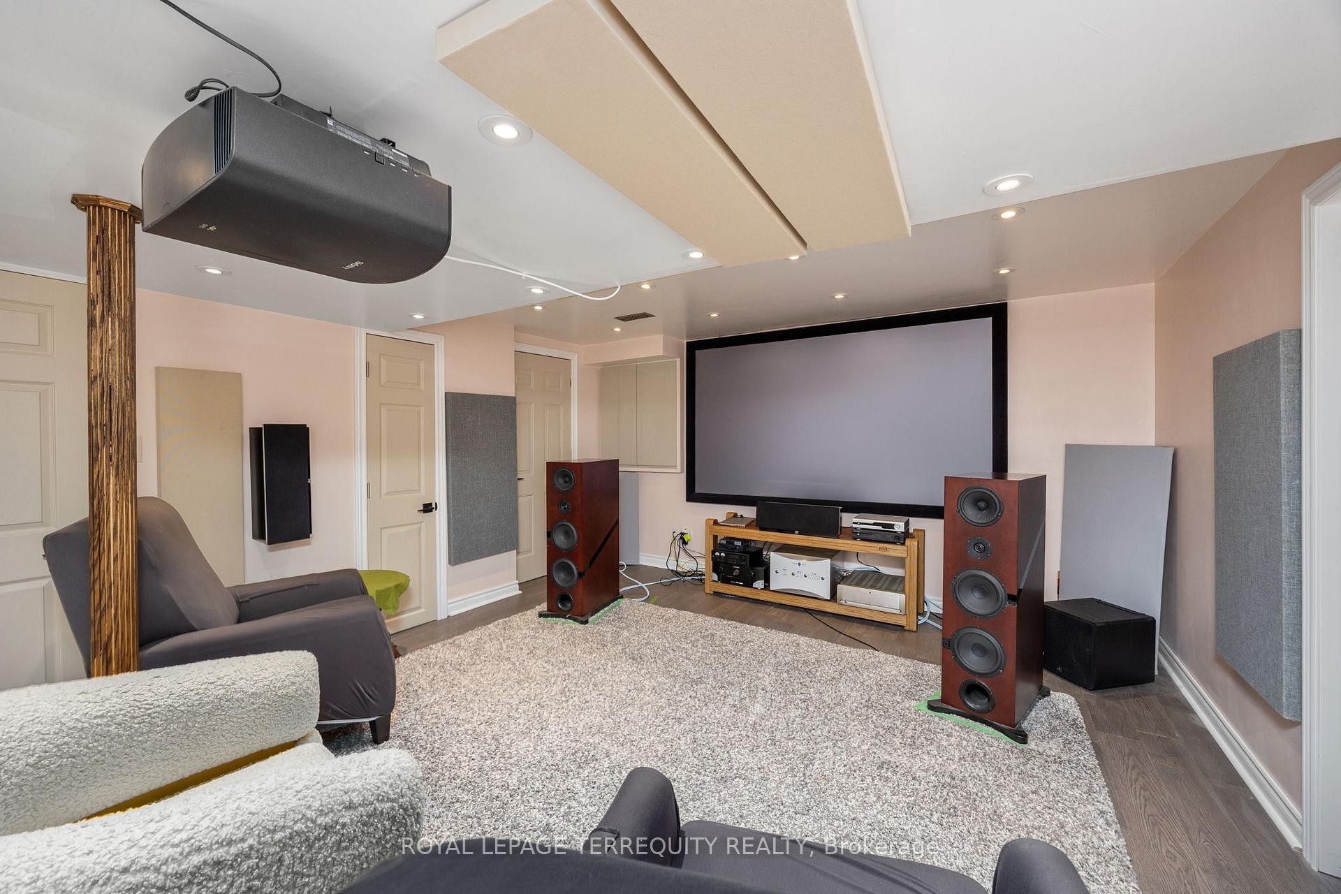 111 English Oak Drive, Richmond Hill, ON