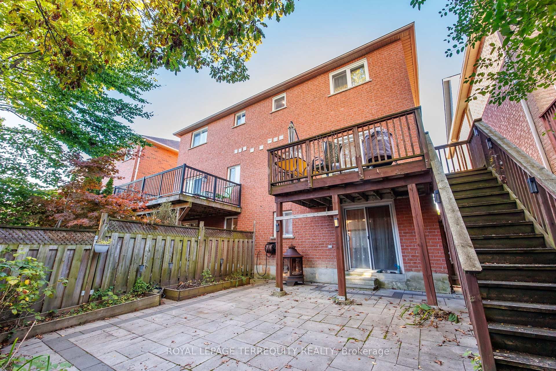 111 English Oak Drive, Richmond Hill, ON