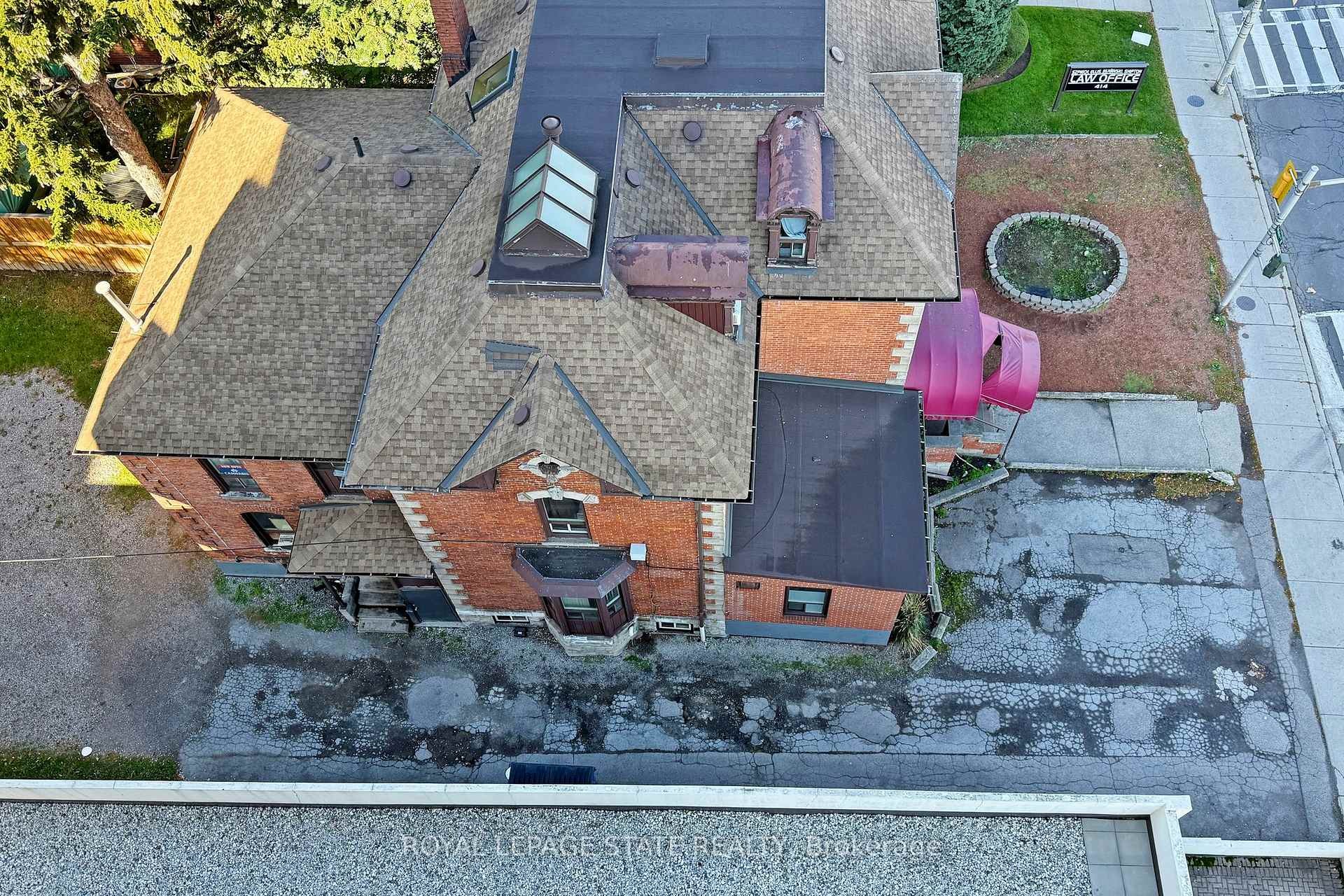 1002-432 Main Street, Hamilton, ON - Outdoor