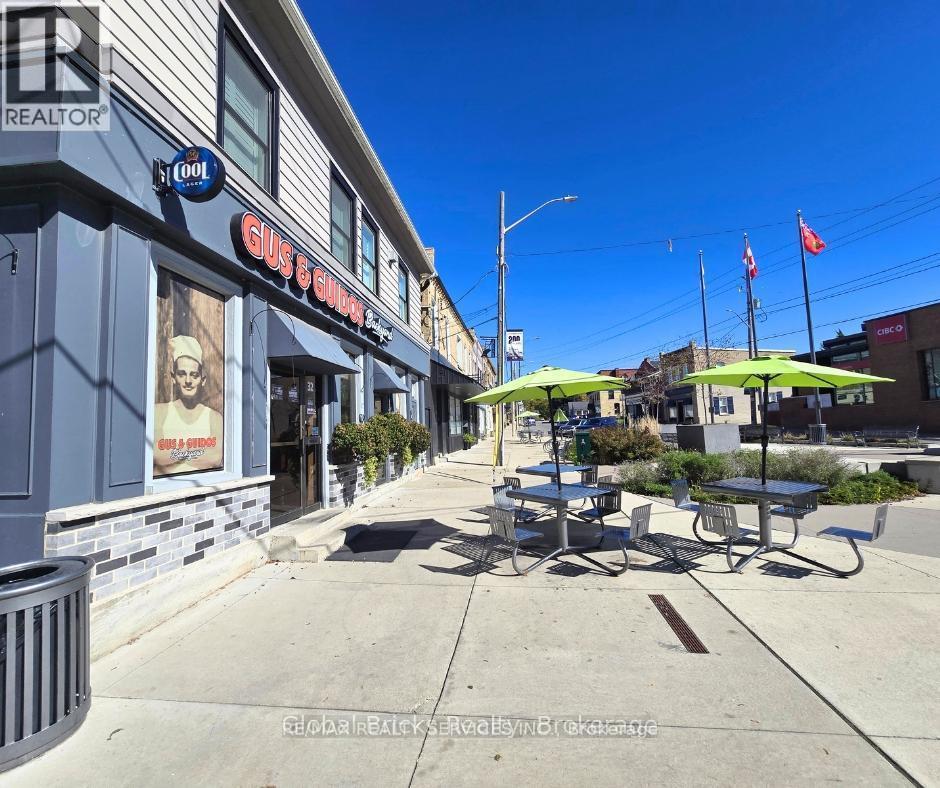 32 Stanley Street, North Dumfries, ON